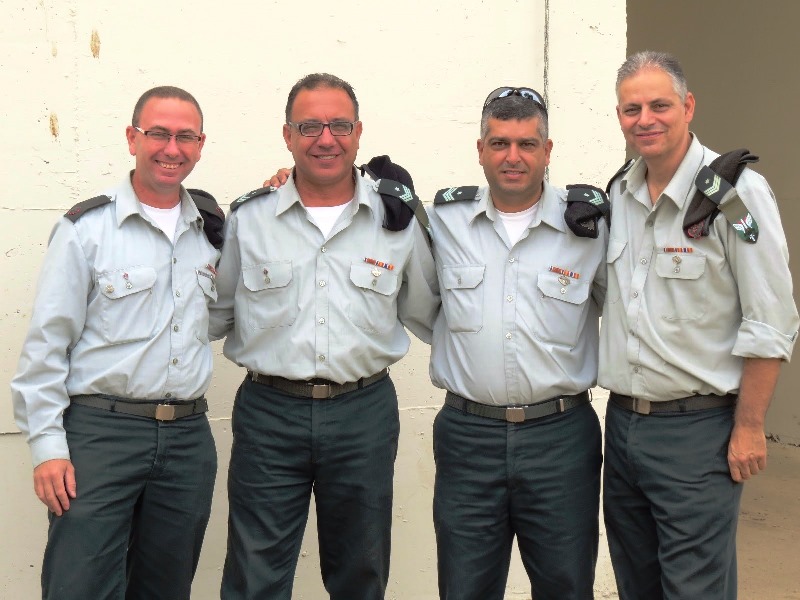 תמונה של אנשי הטנ"א באוגדה 319 במהלך שנת 2015 - תמונות מספרות